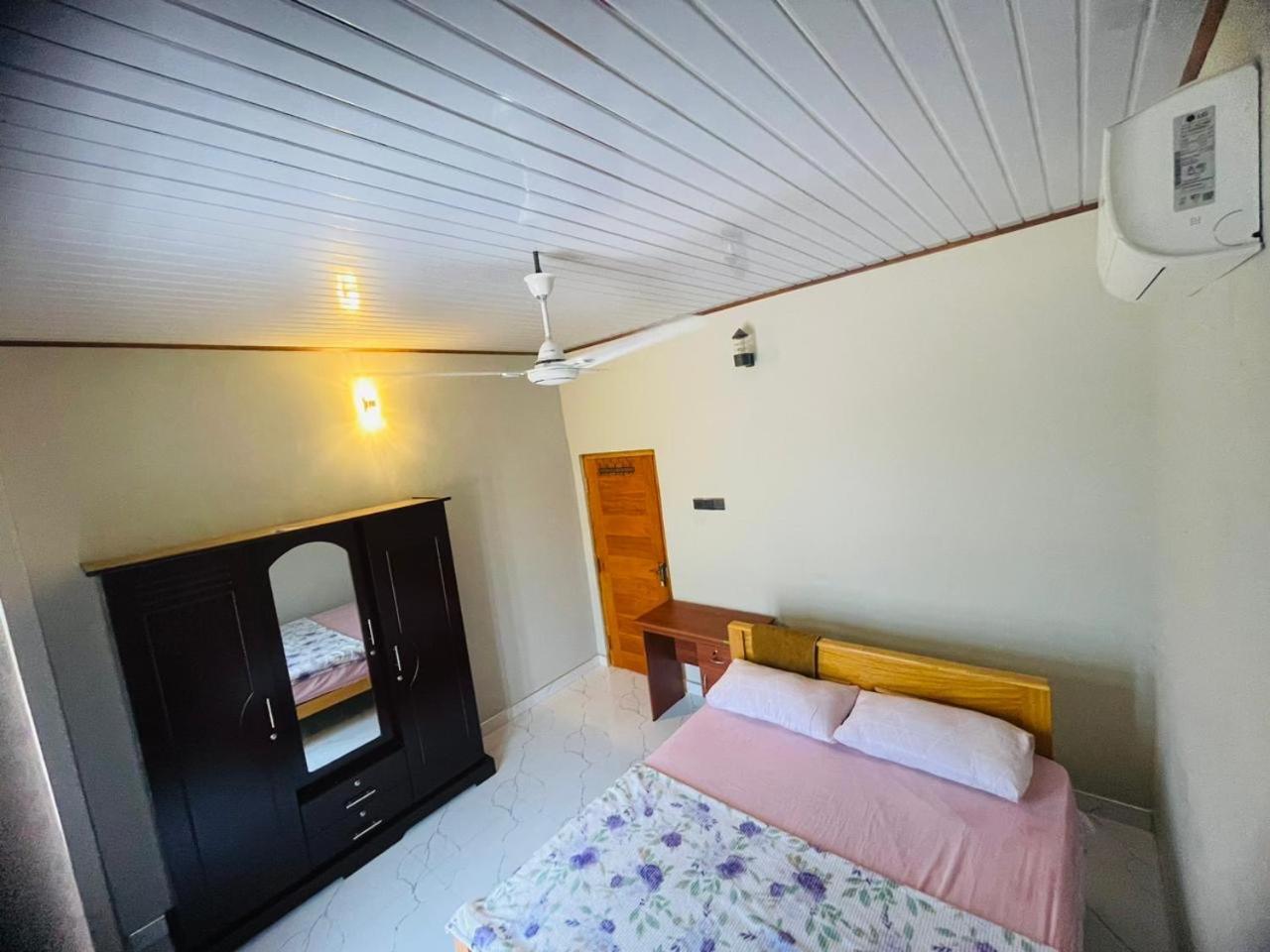 Sunset Chalet Mullaittivu Exterior photo